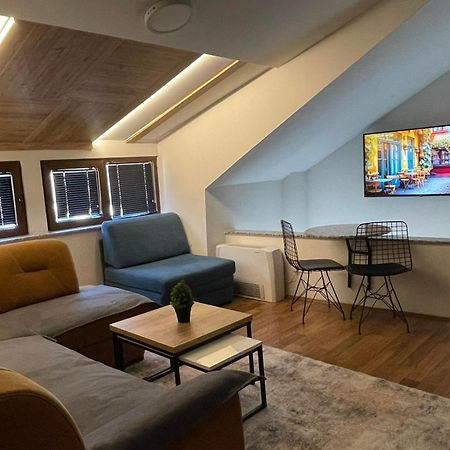Urban Corner Apartment บิโตลา ภายนอก รูปภาพ