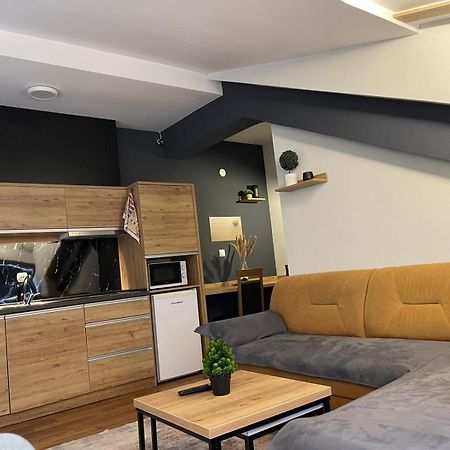 Urban Corner Apartment บิโตลา ภายนอก รูปภาพ
