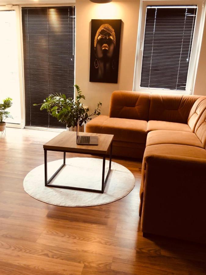 Urban Corner Apartment บิโตลา ภายนอก รูปภาพ