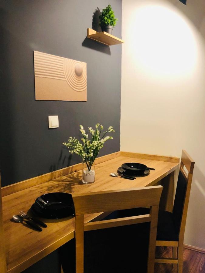 Urban Corner Apartment บิโตลา ภายนอก รูปภาพ