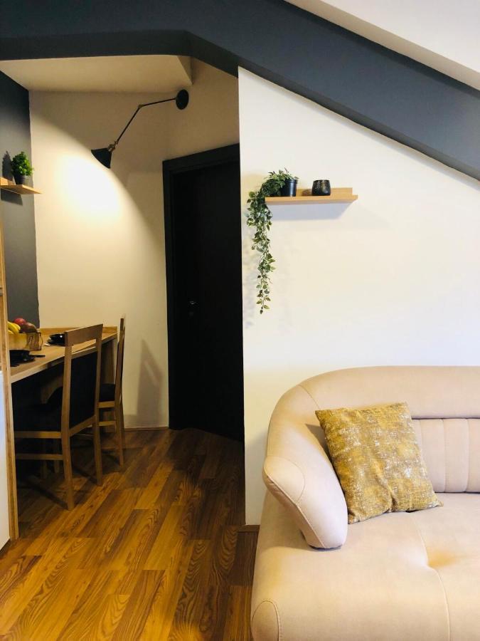 Urban Corner Apartment บิโตลา ภายนอก รูปภาพ