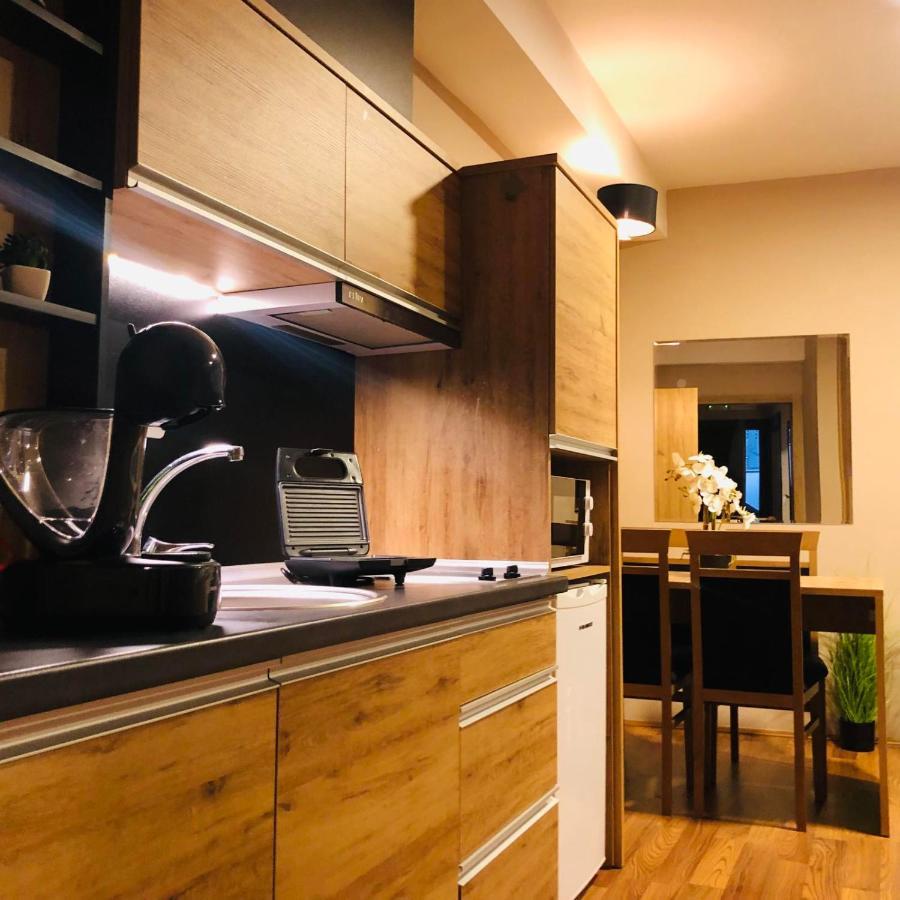 Urban Corner Apartment บิโตลา ภายนอก รูปภาพ