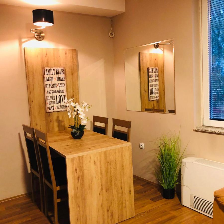 Urban Corner Apartment บิโตลา ภายนอก รูปภาพ